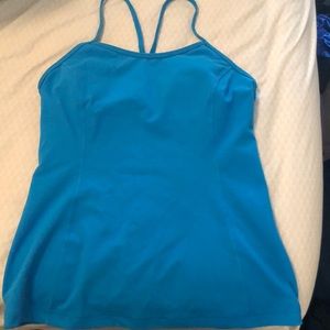 Fitted Under Armour tank